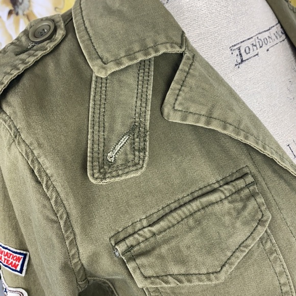 Utility denim jacket w. Patches + Pockets - Picture 9 of 16